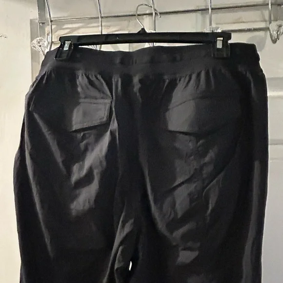 lululemon athletica Black Women's Cargo Pants - Picture 4 of 4